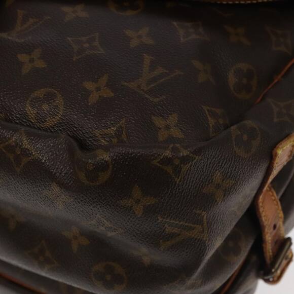 LOUIS VUITTON Monogram Saumur 35 Shoulder Bag M42254 - Picture 15 of 16